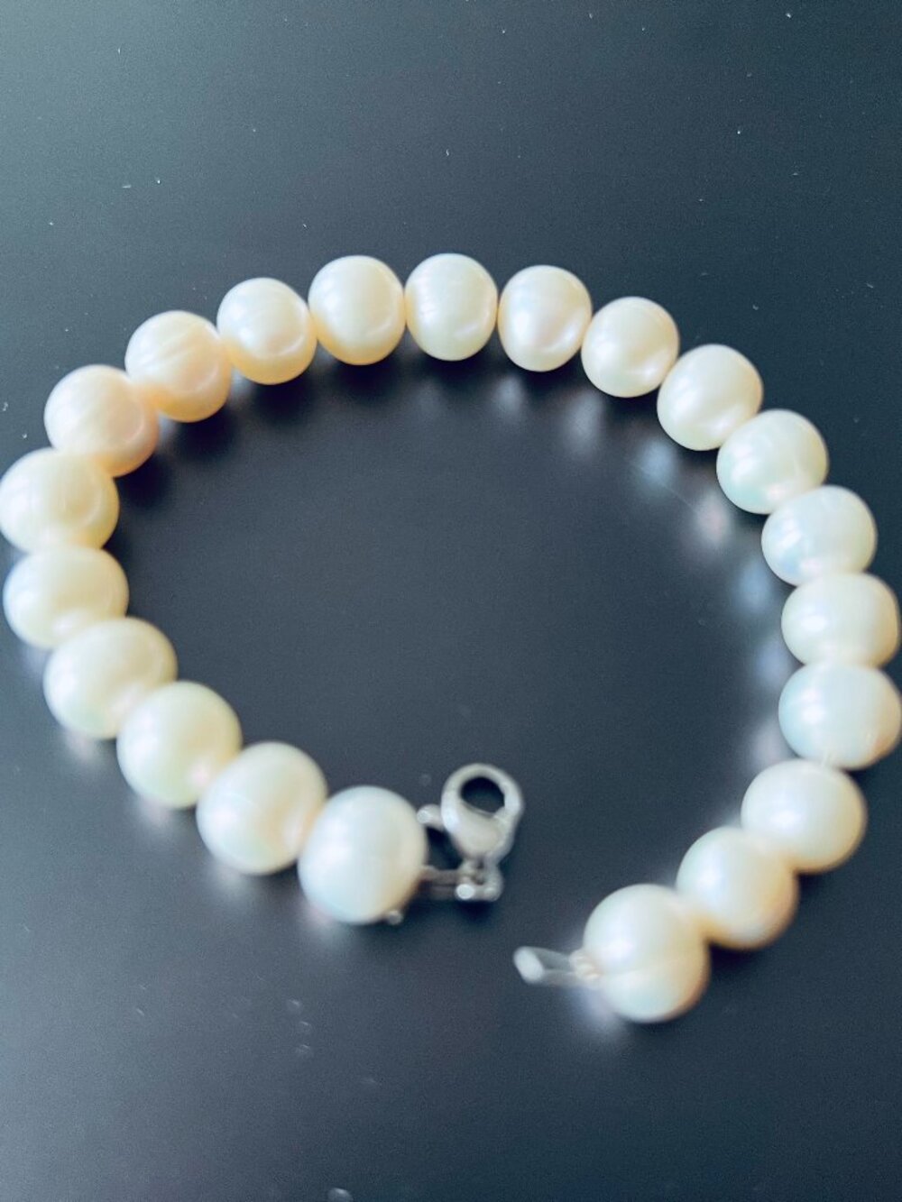 Natural Freshwater Pearl Bead Bracelet with Clasp - Classic Elegance